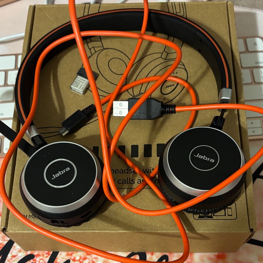 Jabra Headphones  NWOT